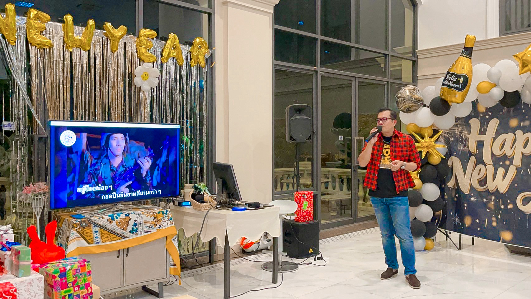 โพทัย วิเชียรรัตน์